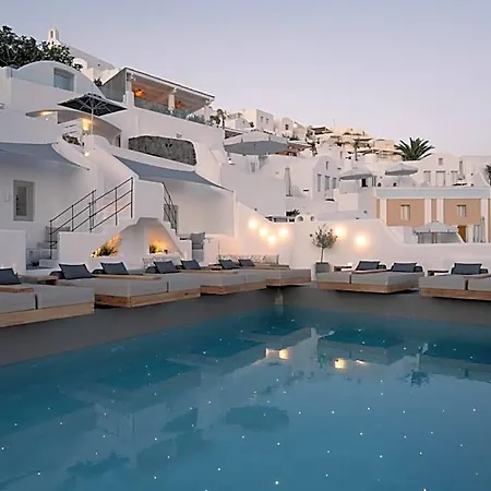La Perla And (adults Only) Ía