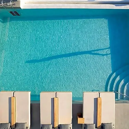La Perla And (adults Only)