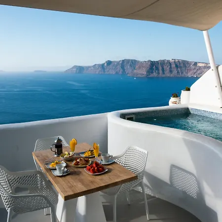 La Perla And - Adults Only 5*