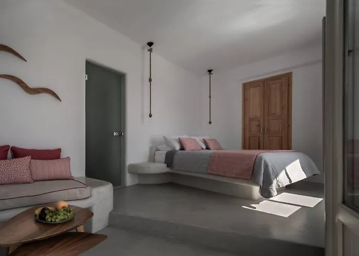 La Perla And (adults Only)