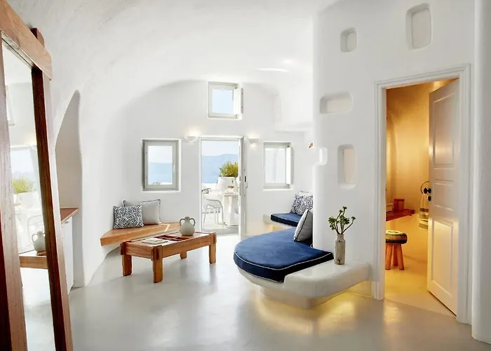 La Perla And (adults Only) Hotel Oia